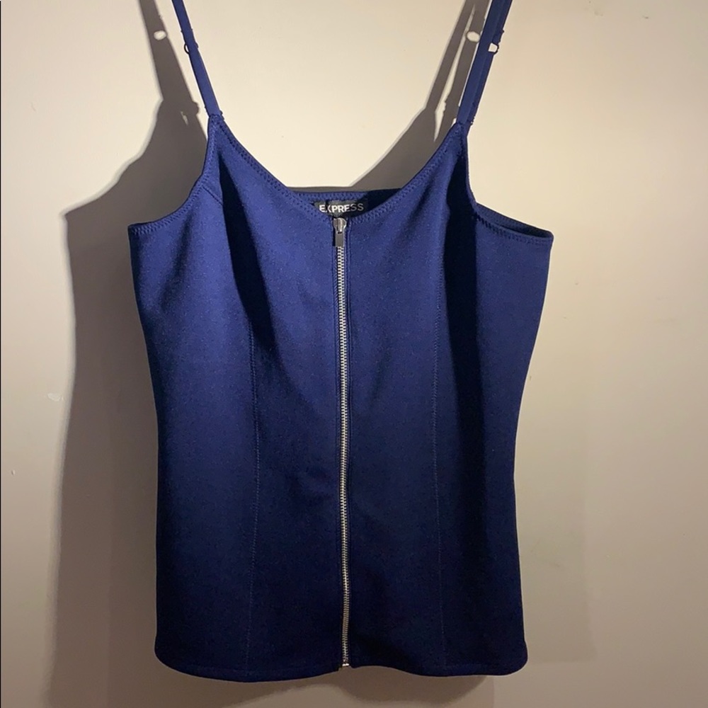 Zipper tank